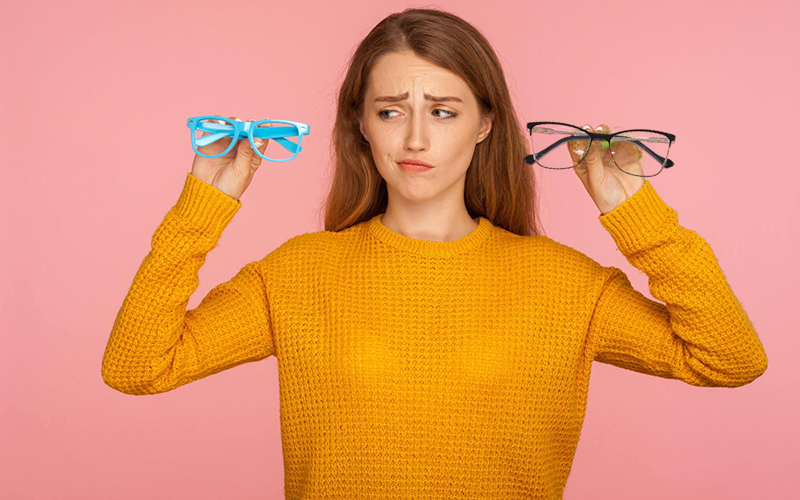 Plastic vs Metal Glasses: Which is Better for You?