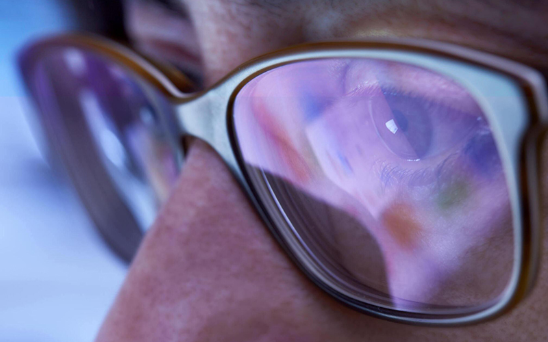 How to Polish Eyeglass Frames?